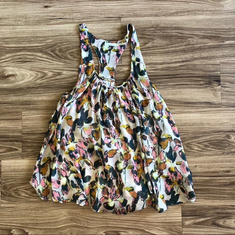 Kimchi blue floral tank!